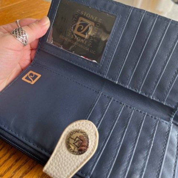 STONE MOUNTAIN LUDLOW LARGE ZIP AROUND WALLET - Picture 2 of 4